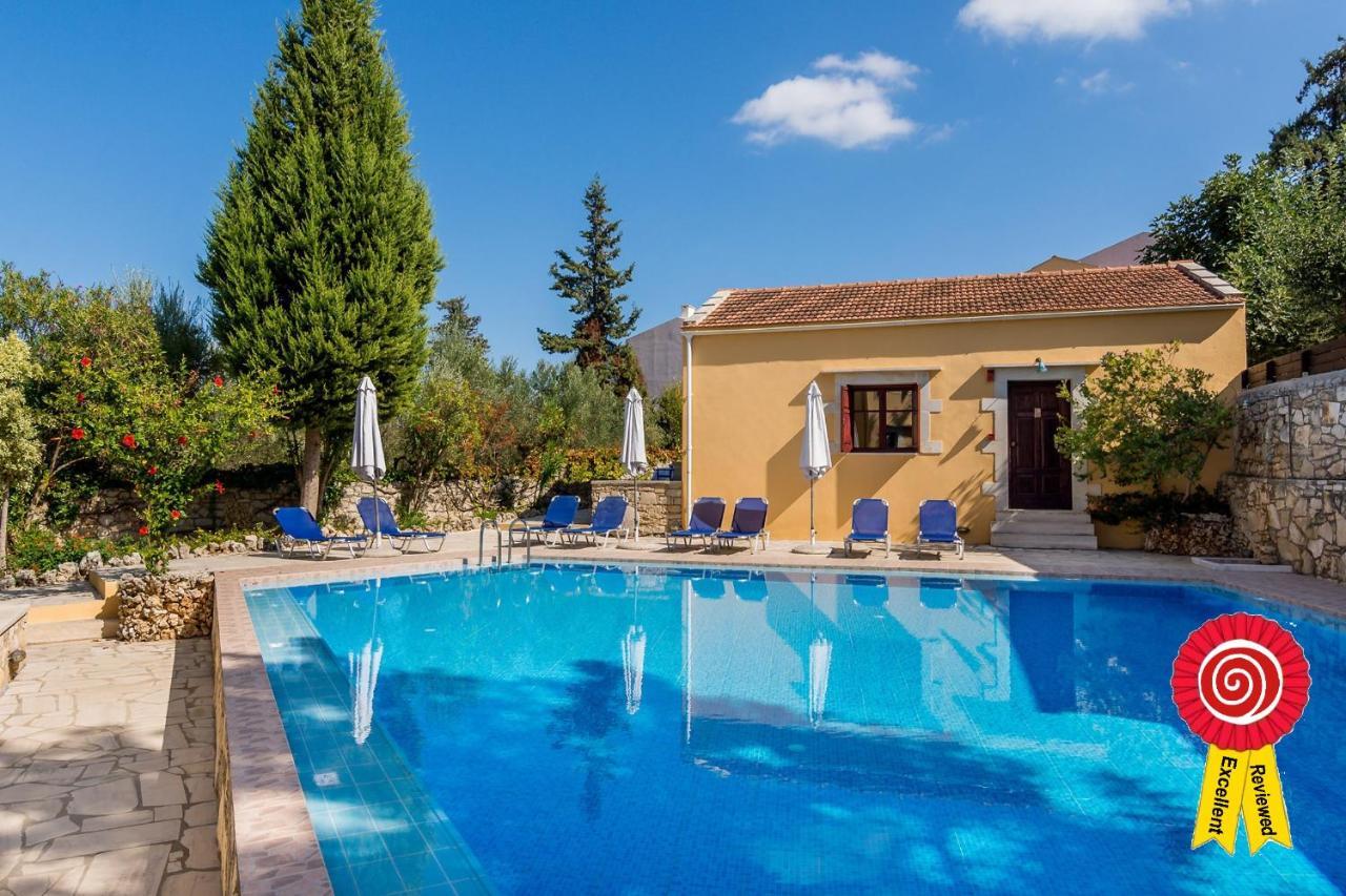 Heliopetra Independant Studios -Village Close To Beaches -Sharing A Large Pool Koprana Esterno foto